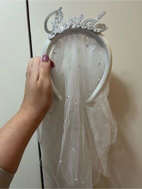 Bridal Headband Veil with Sparkle "Bride" Script
